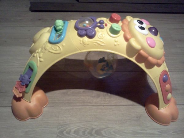 Arco Leão de Atividades - Fisher Price