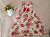 Vestido branco com flores vermelhas Tam G