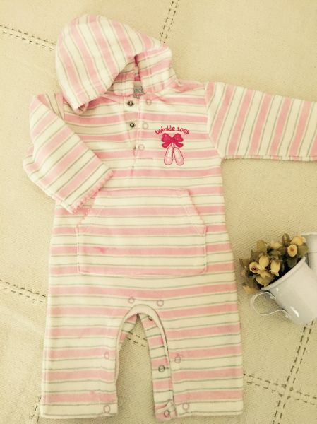 Macacão soft Cozcoz Baby importado Tam 6-9 meses